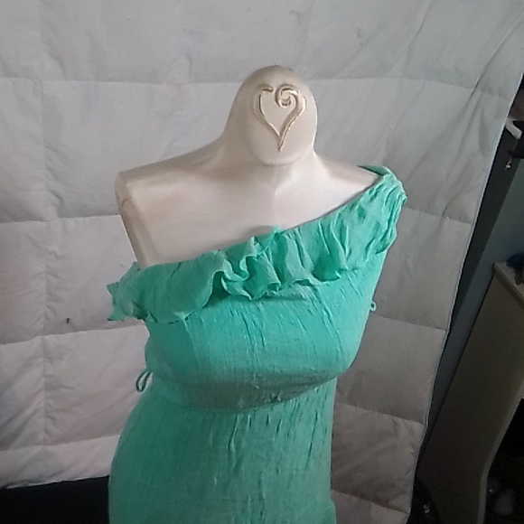 Long green evening gown by Poetry - Picture 2 of 6